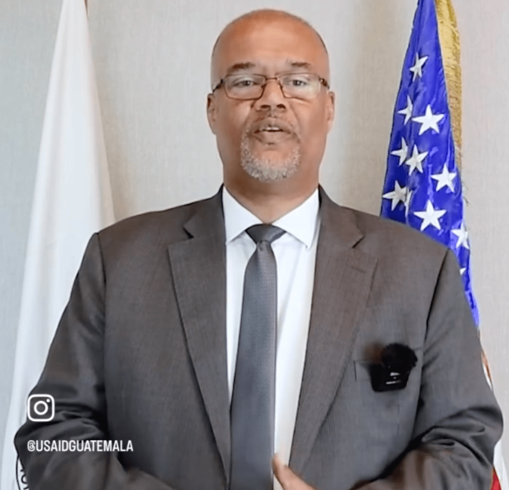 Saludo de Haven Cruz-Hubbard, Director de USAID en el día de los Pueblos Indígenas